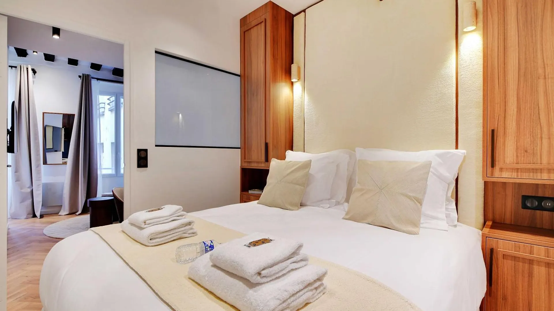 Elegant Comfort In The Heart Of Paris-notre Dame Daire