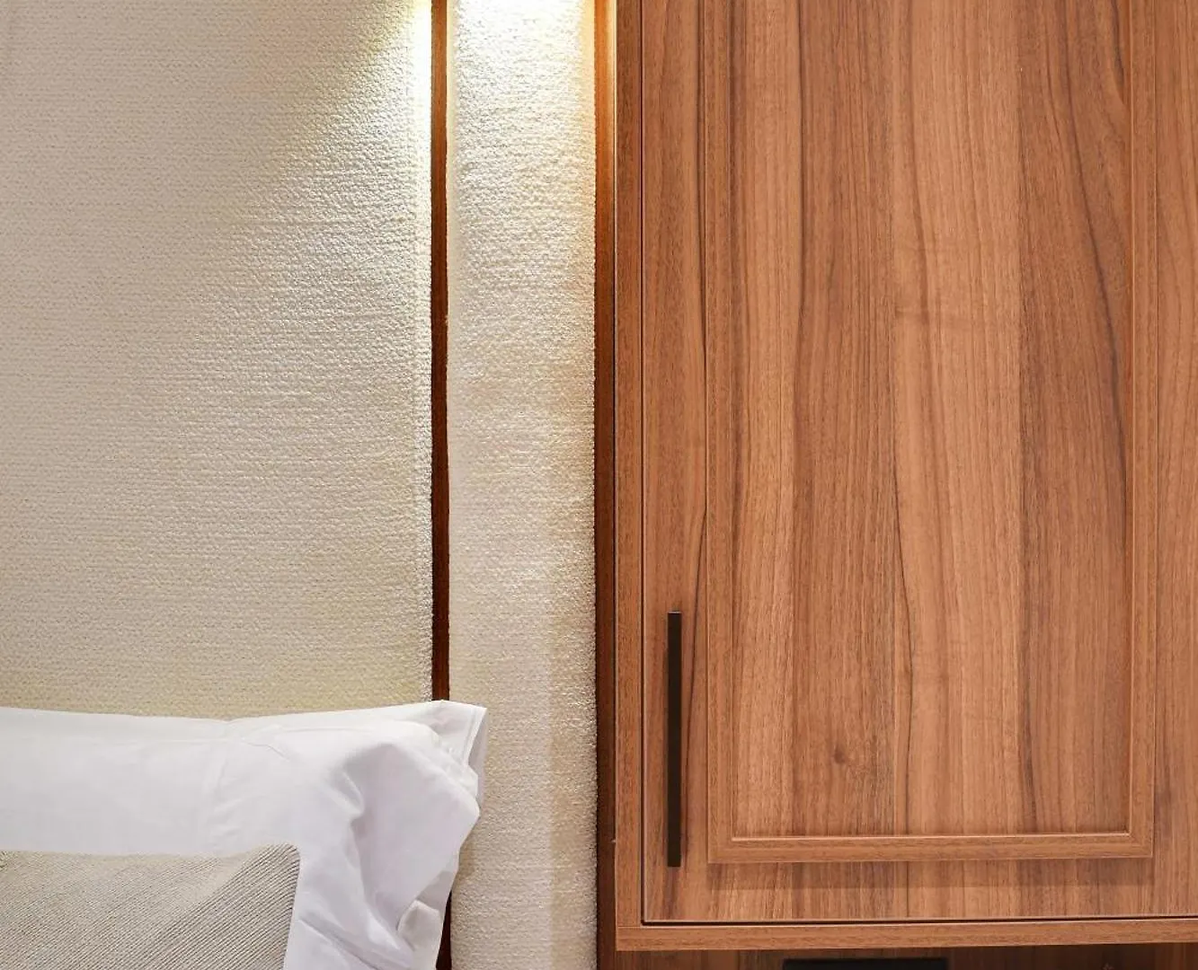 Elegant Comfort In The Heart Of Paris-notre Dame Paris
